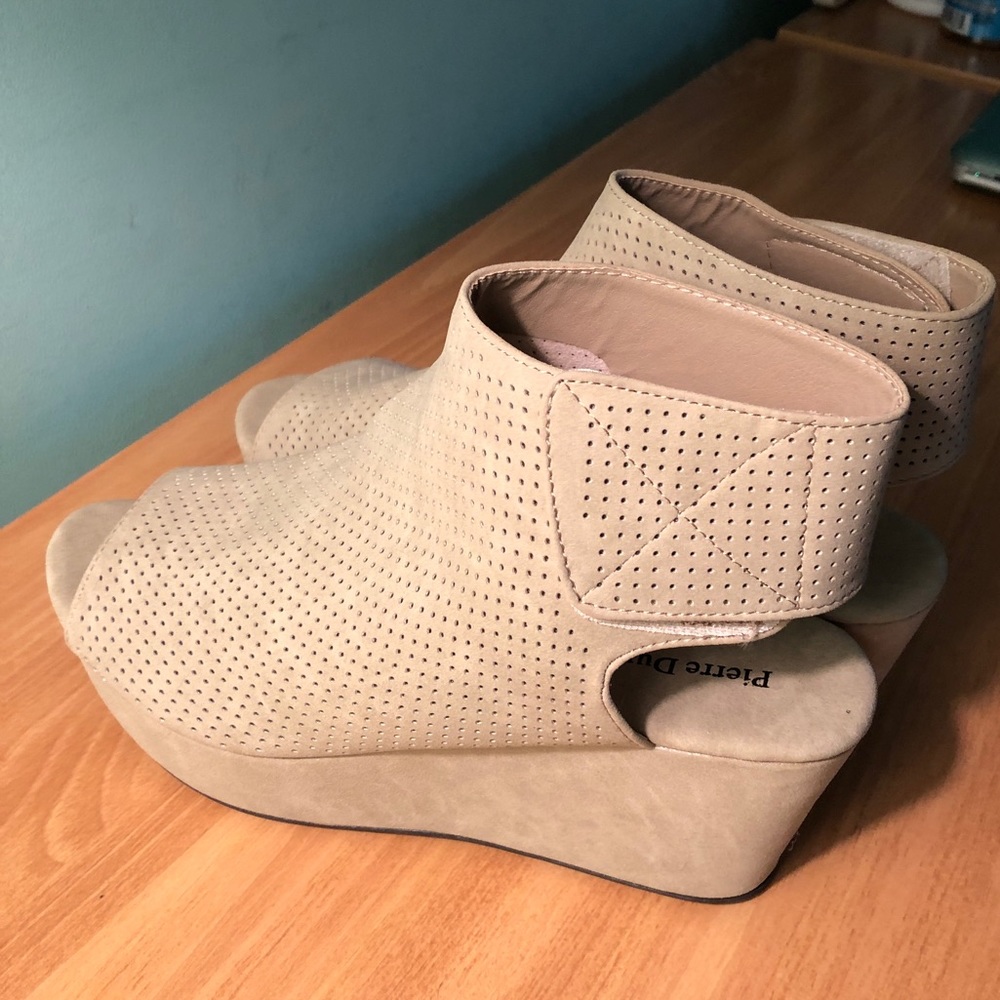 Pierre Dumas Heels